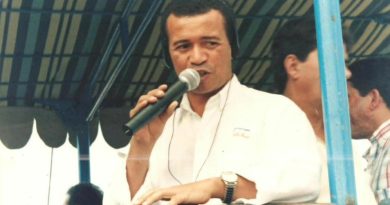 Câmara Municipal de Valença concede Placa de Mérito Legislativo a Dorgival da Cruz Lemos