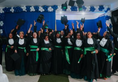 Valença forma 61 novos técnicos ACS e ACE em cerimônia de colação simbólica