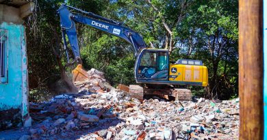 Prefeitura de Valença executa demolição preventiva em área de manguezal no Guaibim