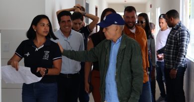 Prefeito Marcos Medrado e equipe da SESAB acompanham fase final das obras da UPA de Valença