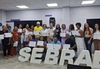 Valença entrega certificados a 90 profissionais e amplia preparo para o turismo
