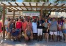 Com banho de mar, dança e jogos, pacientes do CAPS II vivenciam dia de integração e lazer no Guaibim